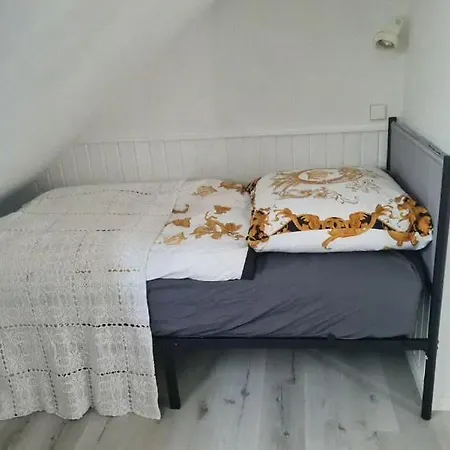 Above The Rooftops Of The - Duplex With Balcony Appartement Stuttgart